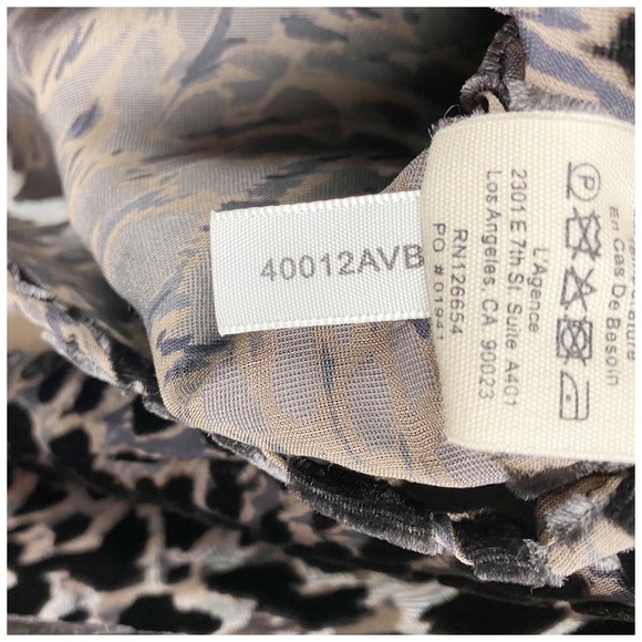 L'Agence Lydia Velvet Burnout‎ Drape Front Leopard Print Top Size Medium - Picture 11 of 11